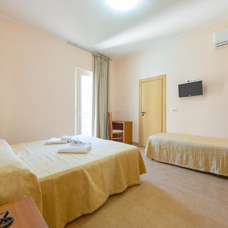 Hotel Adria Nuova 리미니 외부 사진